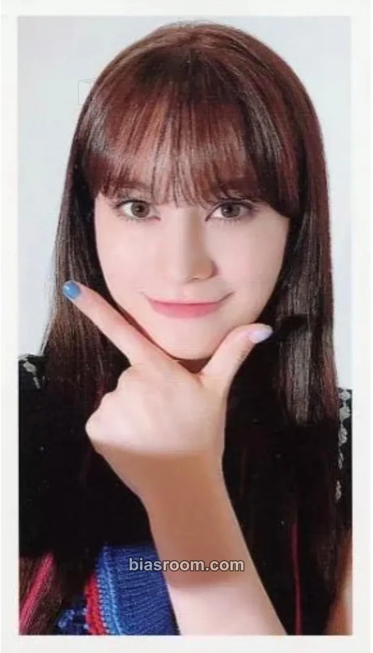 Nina U Photocard - NiziU - NiziU K-pop photocard
