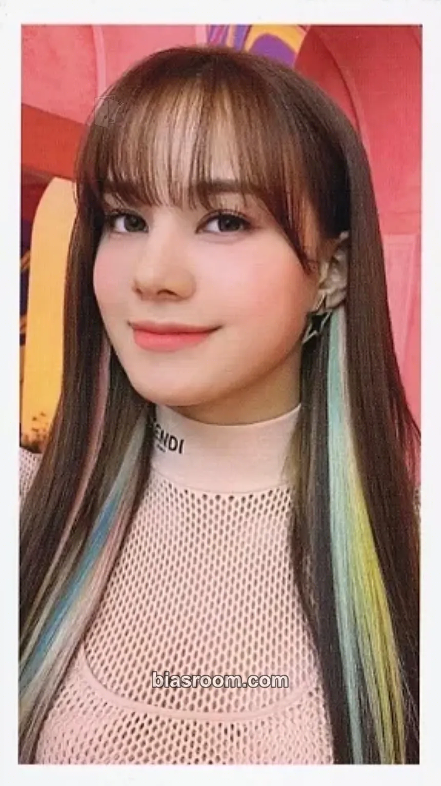 Nina U Photocard - NiziU - NiziU K-pop photocard