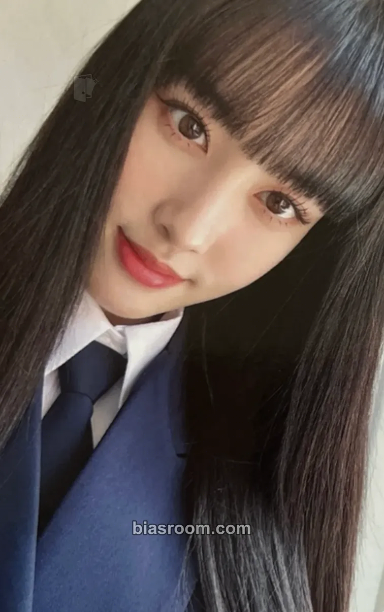 Yoon Holiday in STAYC (SWITH 1st Membership Kit) Photocard - STAYC - STAYC K-pop photocard