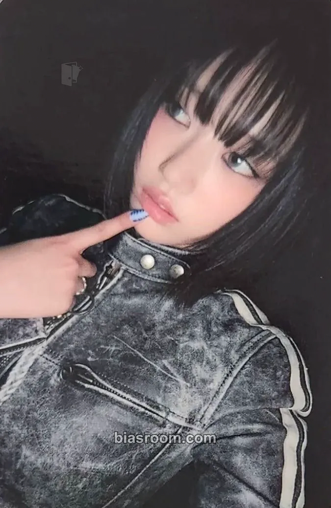 Sooin MY EYES OPEN VVIDE Photocard - MEOVV - MEOVV K-pop photocard