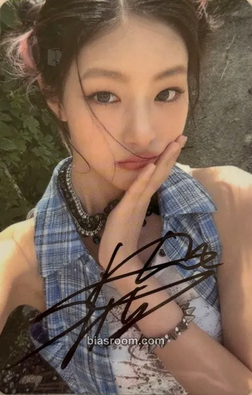 Haneul Japan Debut Tour 'Lucky Day' Photocard - KISS OF LIFE - KISS OF LIFE K-pop photocard