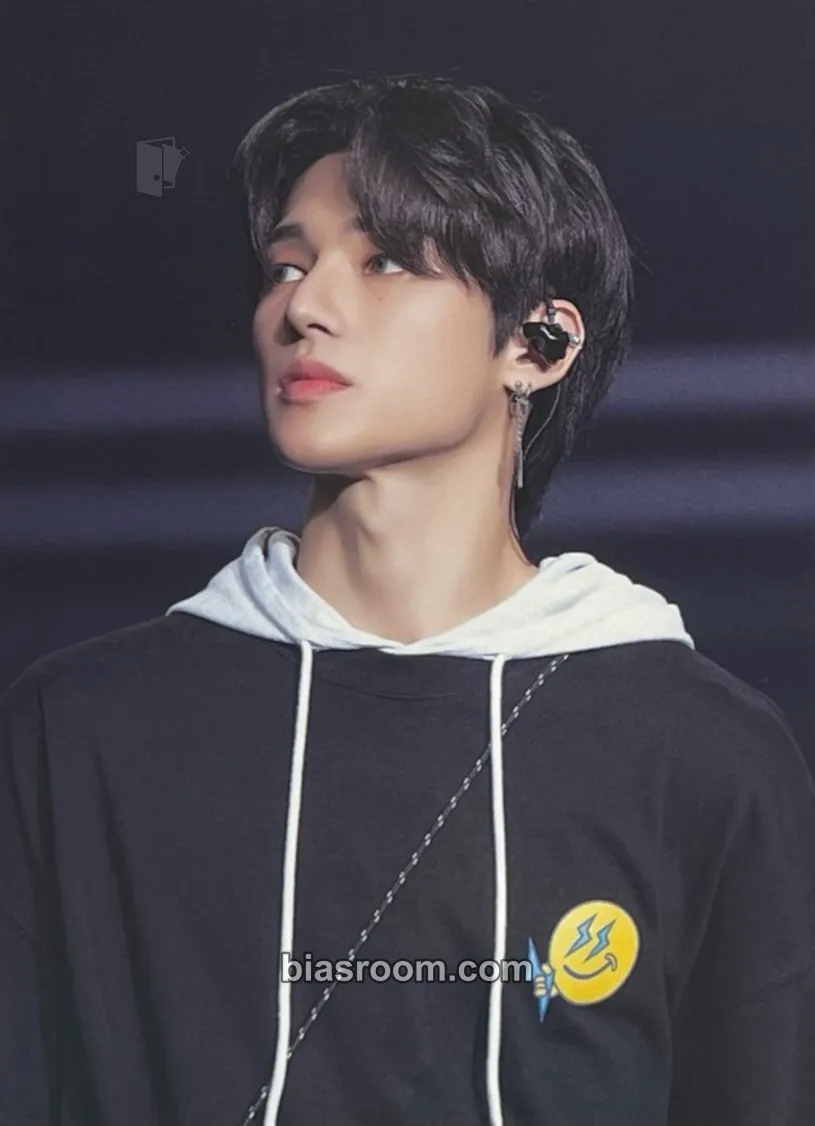 Wooyoung The Fellowship: Beginning of the End in Seoul DVD/Blu-Ray Photocard - ATEEZ - ATEEZ K-pop photocard
