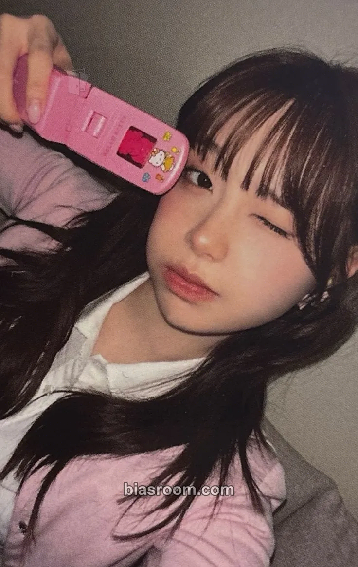 Chuu Only cry in the rain Photocard - Chuu K-pop photocard