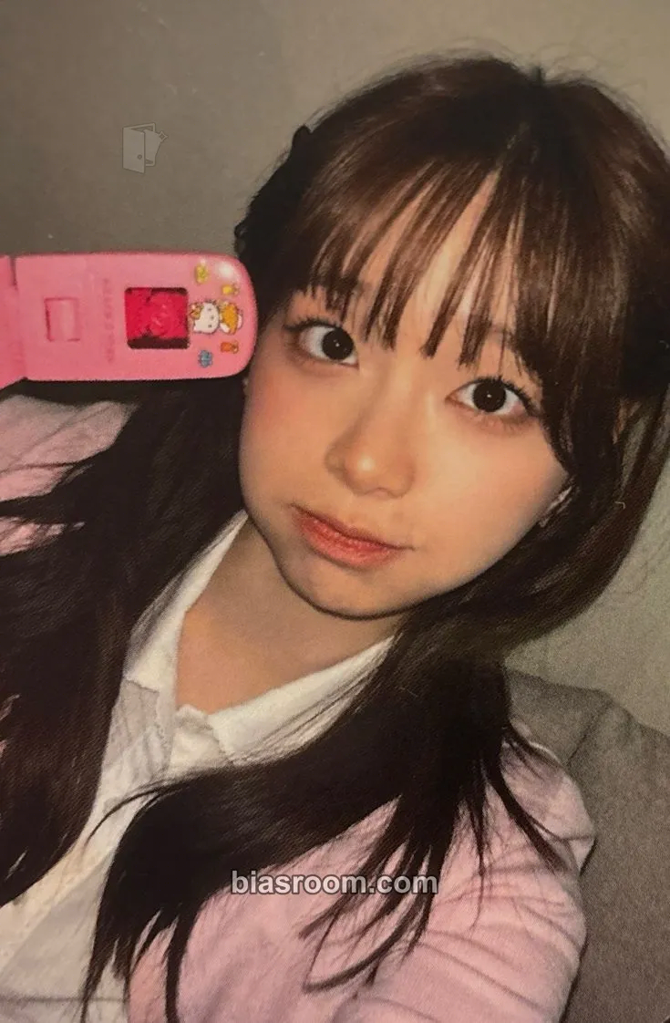 Chuu Only cry in the rain Photocard - Chuu K-pop photocard