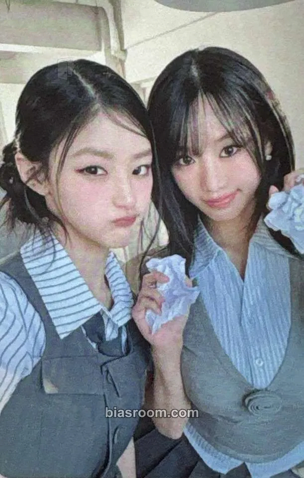 Asia fanmeeting tour "DEJA VU" Photocard - KISS OF LIFE - KISS OF LIFE K-pop photocard