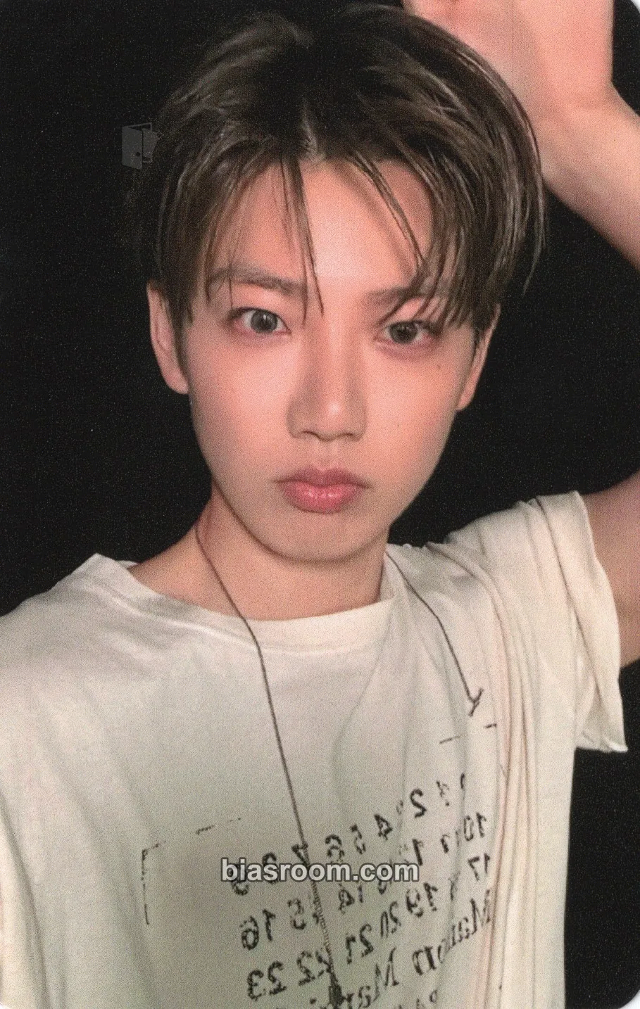 Junkyu Pleasure Photocard - TREASURE - TREASURE K-pop photocard