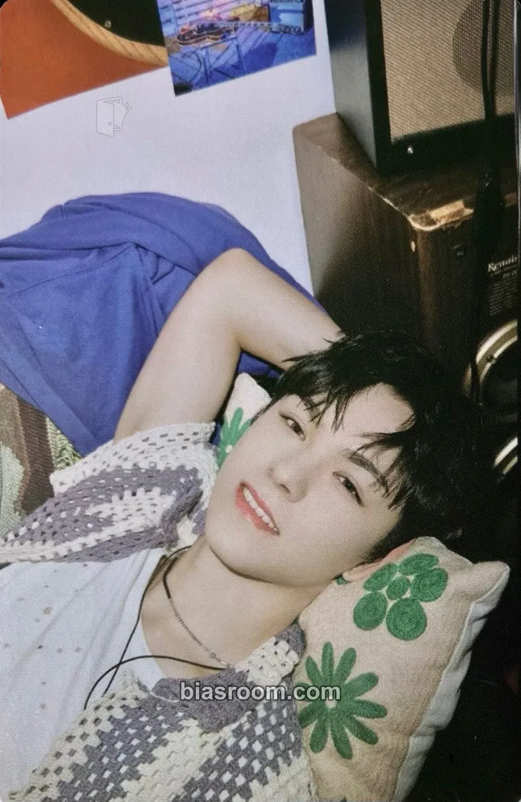 Vernon Seventeenth Heaven Photocard - SEVENTEEN - SEVENTEEN K-pop photocard