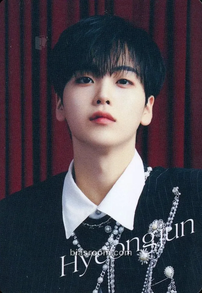 Hyeongjun The 1st World Tour 'MASTERPIECE' Photocard - CRAVITY - CRAVITY K-pop photocard
