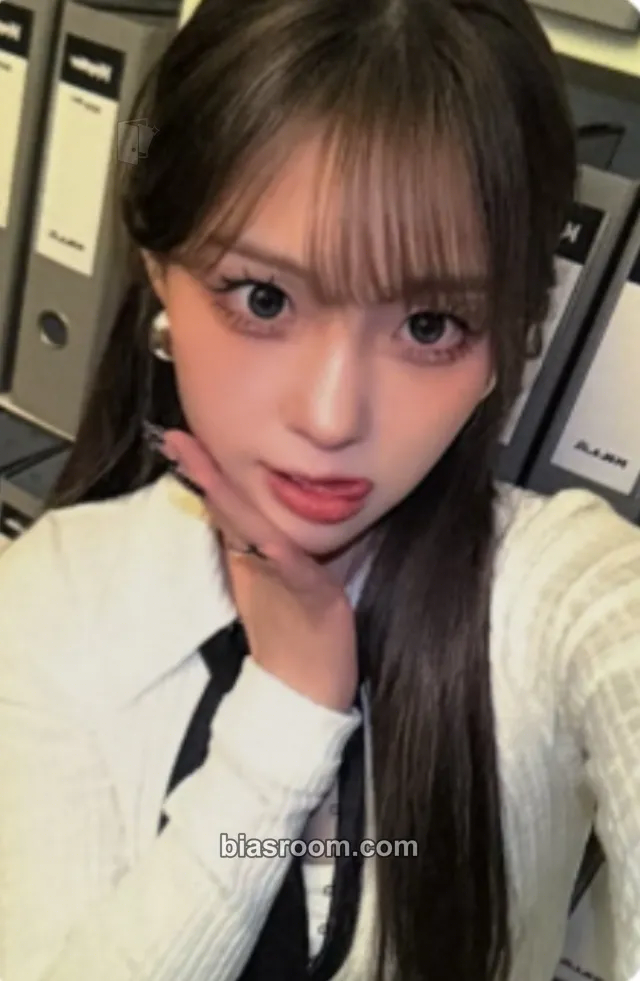 Chaehyun Crack Code Photocard - Kep1er - Kep1er K-pop photocard