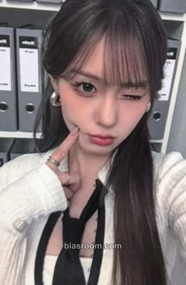 Chaehyun Crack Code Photocard - Kep1er - Kep1er K-pop photocard