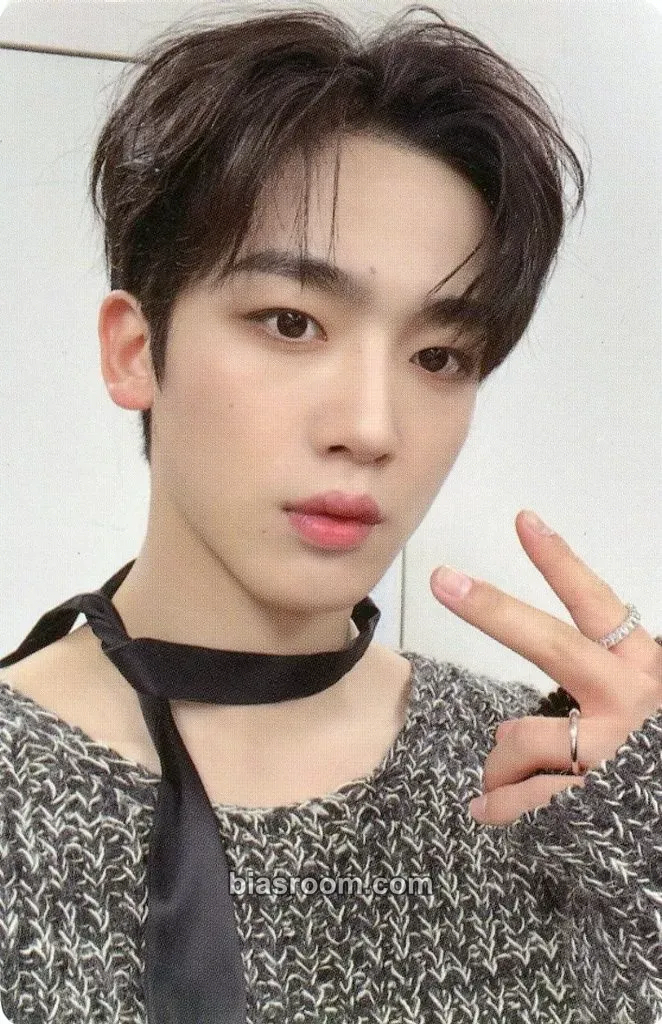Yohan Love Pt.1 : First Love Photocard - WEi - WEi K-pop photocard