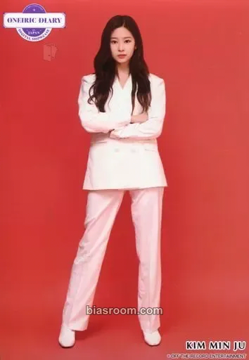 Minju Oneiric Diary Digital Showcase Photocard - IZ*ONE - IZ*ONE K-pop photocard