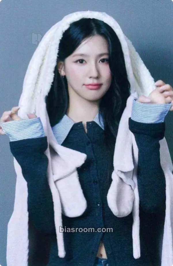Miyeon 2024 KCON Germany Photocard - i-dle - i-dle K-pop photocard