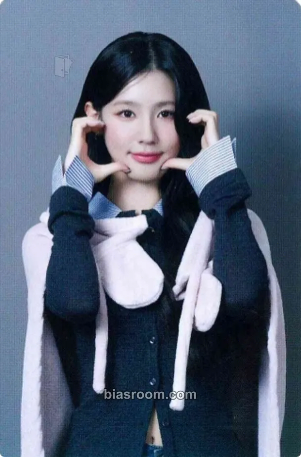 Miyeon 2024 KCON Germany Photocard - i-dle - i-dle K-pop photocard