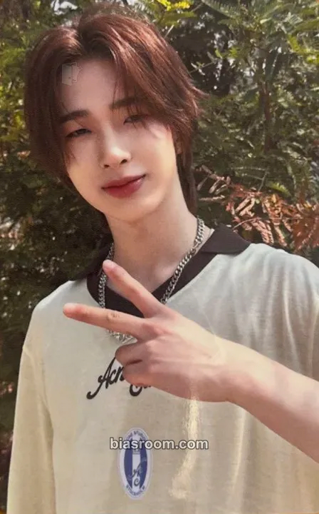 Tomoya Ride the Vibe Photocard - NEXZ - NEXZ K-pop photocard