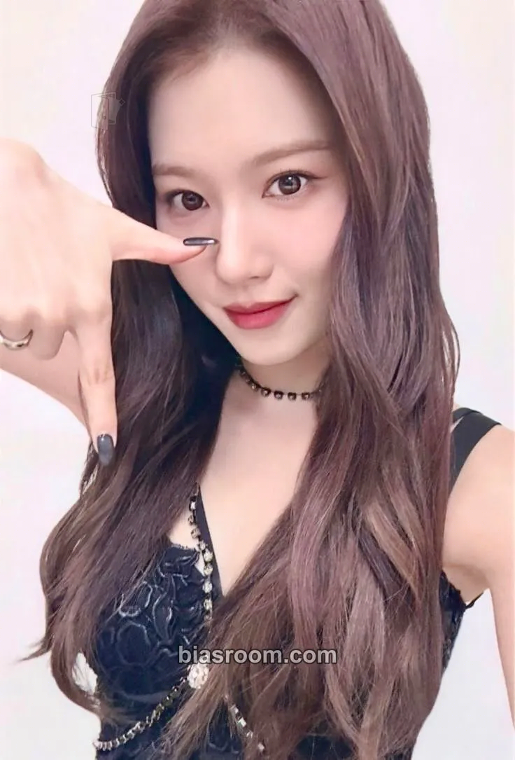 Sana ONCE JAPAN 7th Anniversary Photocard - TWICE - TWICE K-pop photocard