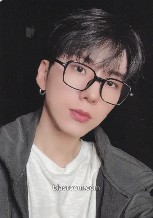 Kihyun Unfold Photocard - MONSTA X - MONSTA X K-pop photocard