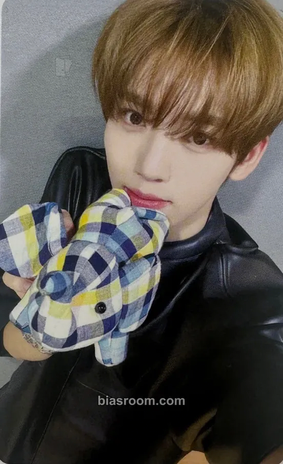 Yujin Cinema Paradise Photocard - ZEROBASEONE - ZEROBASEONE K-pop photocard