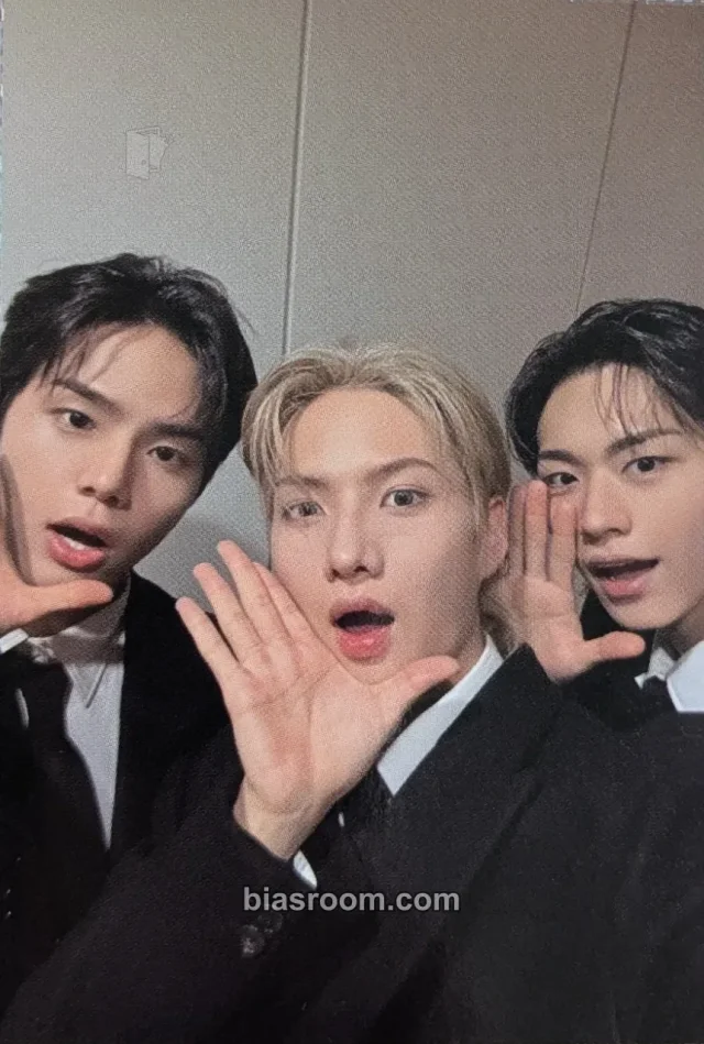 82Major - Seongil & Seokjoon & Seongbin - Yaho - Learn Hangul Guidebook Other merch photocard brand collaboration magazine blip