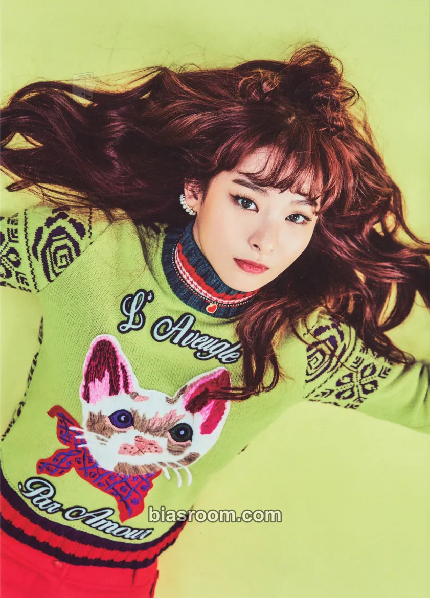 Seulgi Rookie Photocard - Red Velvet - Red Velvet K-pop photocard