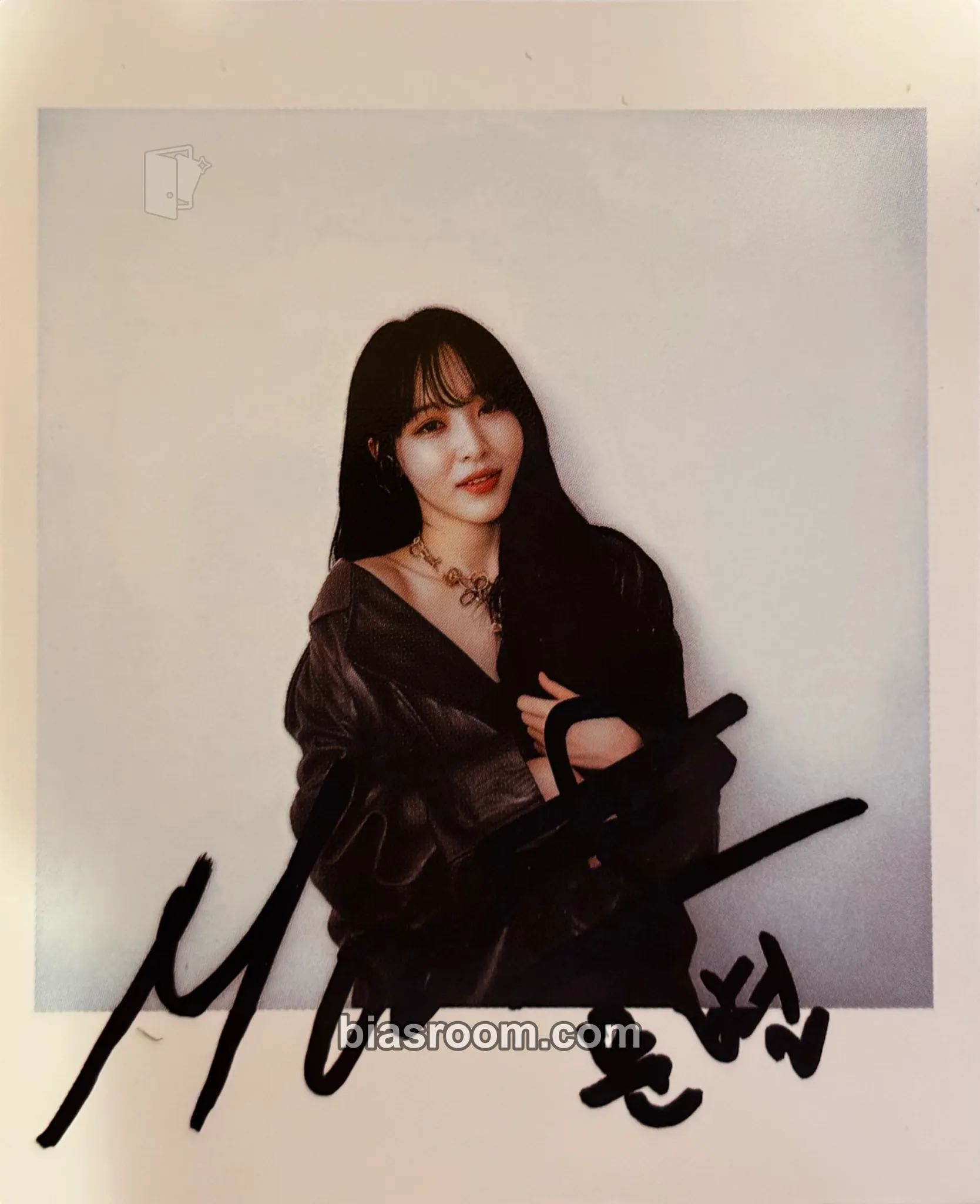 Moonbyul KNIGHT China Magazine (June 2025 Issue) Photocard - MAMAMOO - MAMAMOO K-pop photocard
