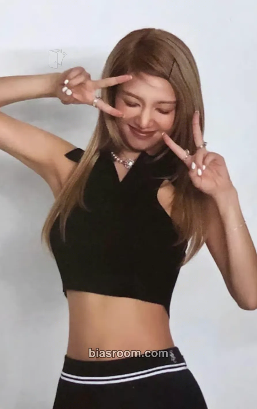 Hyoyeon Season's Greetings 2026 Photocard - Girls' Generation - Girls' Generation K-pop photocard
