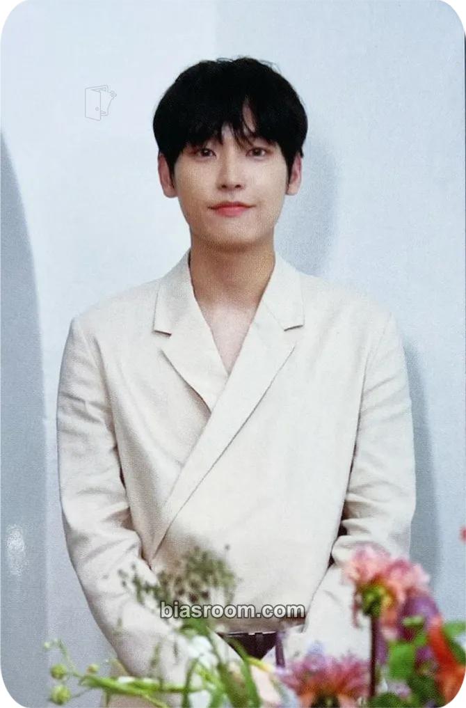 Inseong 2021 Season's Greetings Photocard - SF9 - SF9 K-pop photocard