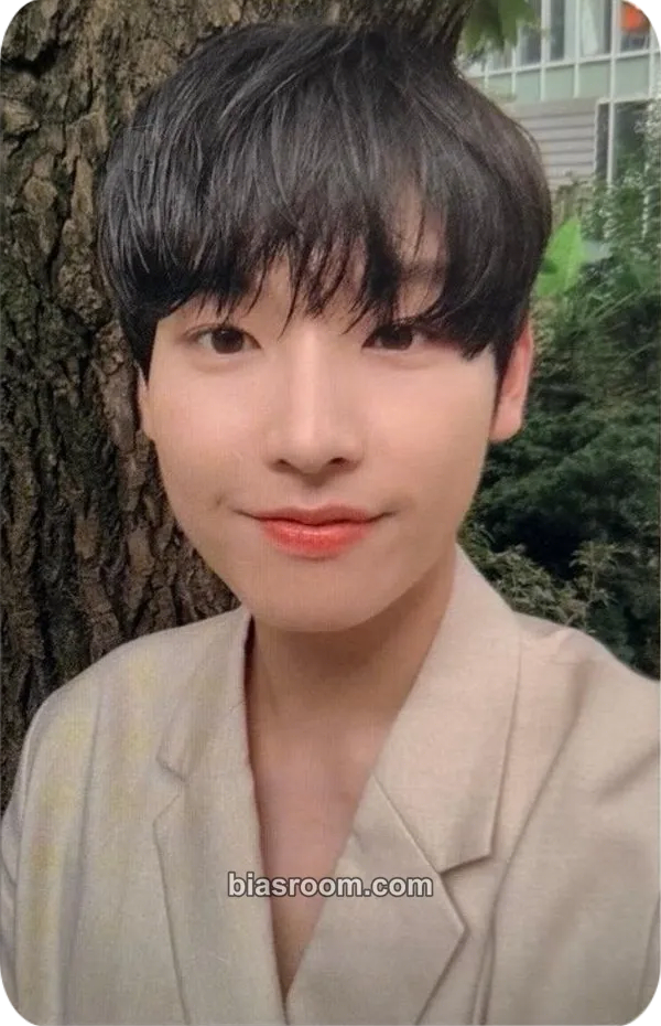 Inseong 2021 Season's Greetings Photocard - SF9 - SF9 K-pop photocard