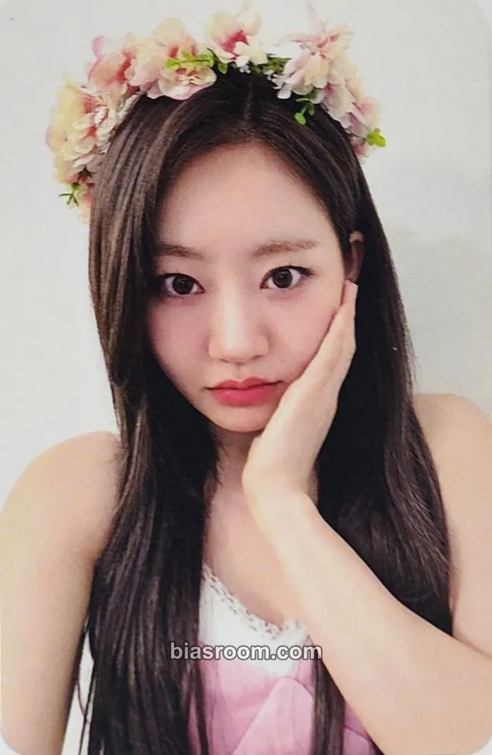 Julie Midas Touch Photocard - KISS OF LIFE - KISS OF LIFE K-pop photocard