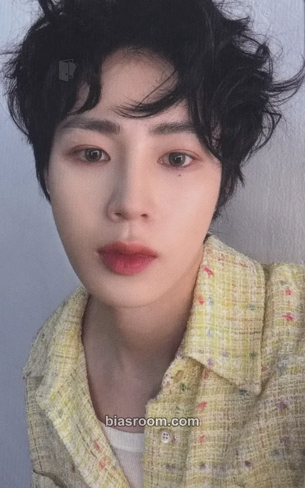 Ha Sung Woon Strange World Photocard - Ha Sung Woon K-pop photocard
