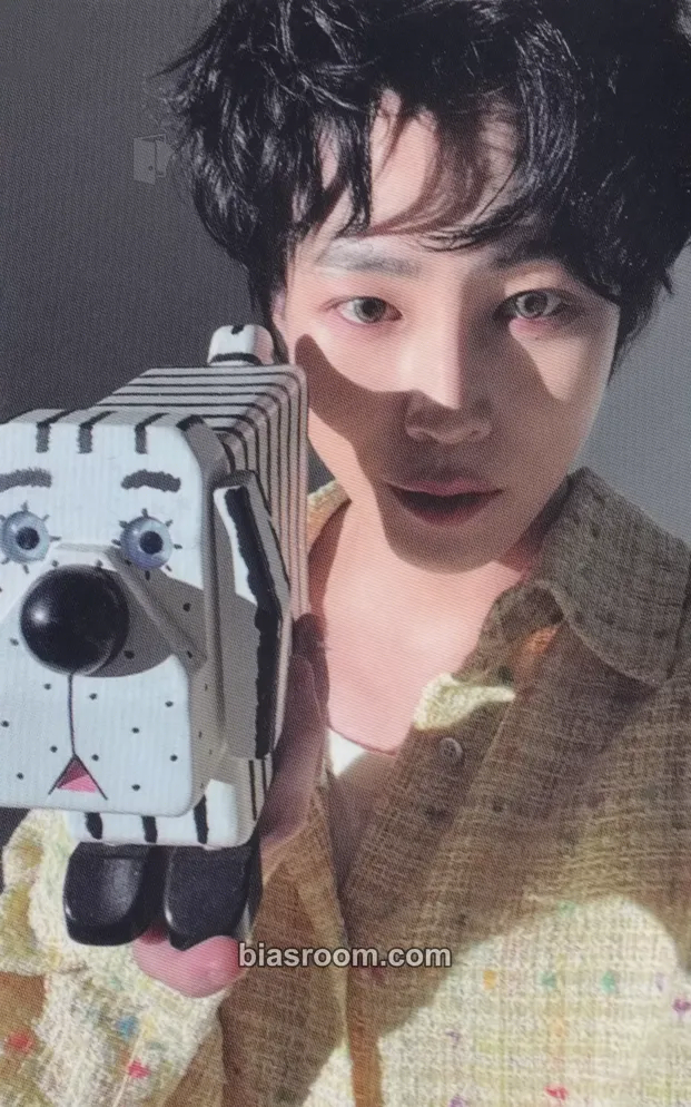 Ha Sung Woon Strange World Photocard - Ha Sung Woon K-pop photocard