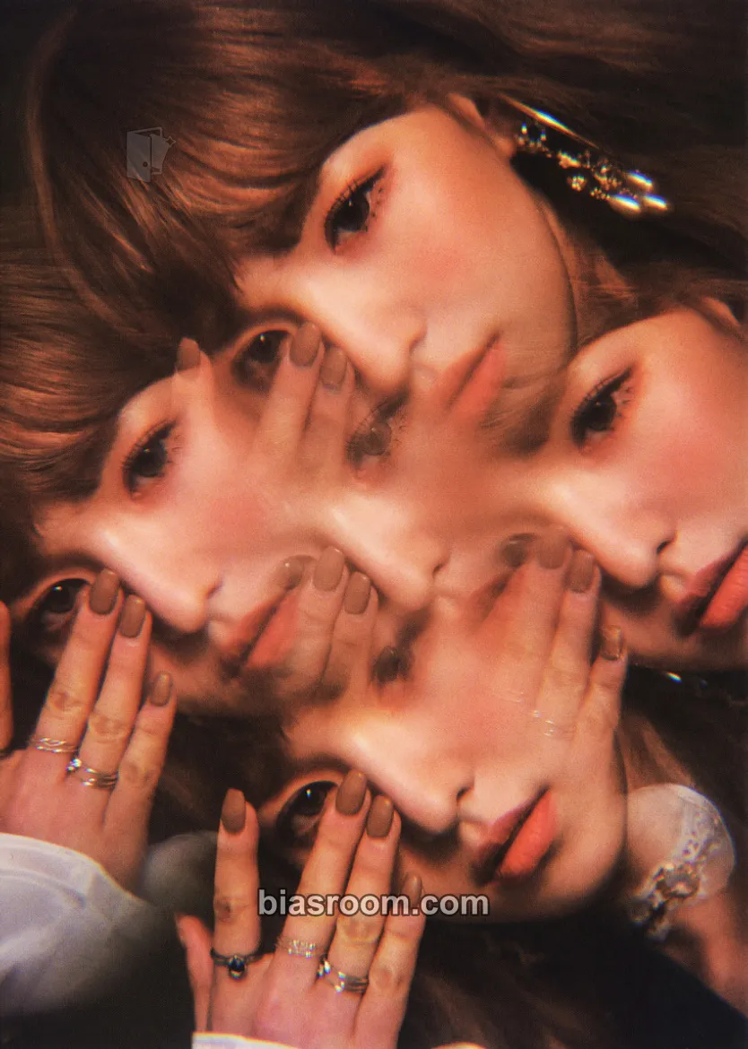 Wendy Perfect Velvet Photocard - Red Velvet - Red Velvet K-pop photocard
