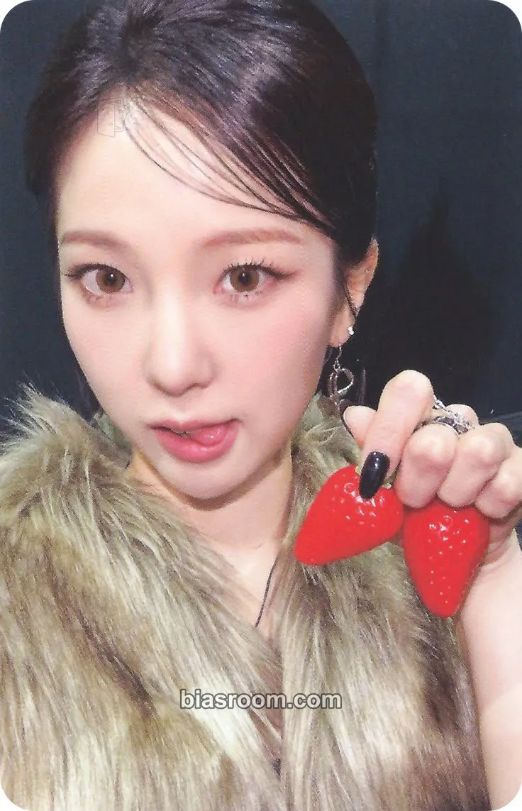 Yujin Crack Code Photocard - Kep1er - Kep1er K-pop photocard