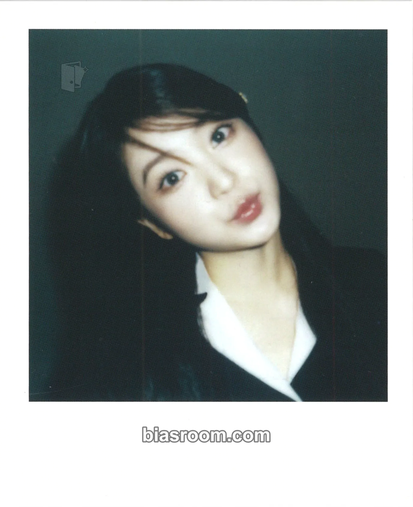 Yeri 2024 Season's Greetings Photocard - Red Velvet - Red Velvet K-pop photocard