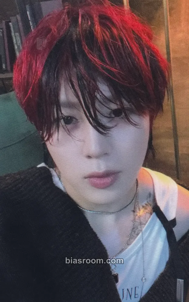 Ha Sung Woon Strange World Photocard - Ha Sung Woon K-pop photocard