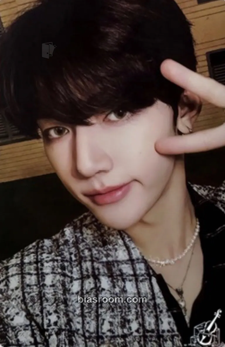 Hao Cinema Paradise Photocard - ZEROBASEONE - ZEROBASEONE K-pop photocard