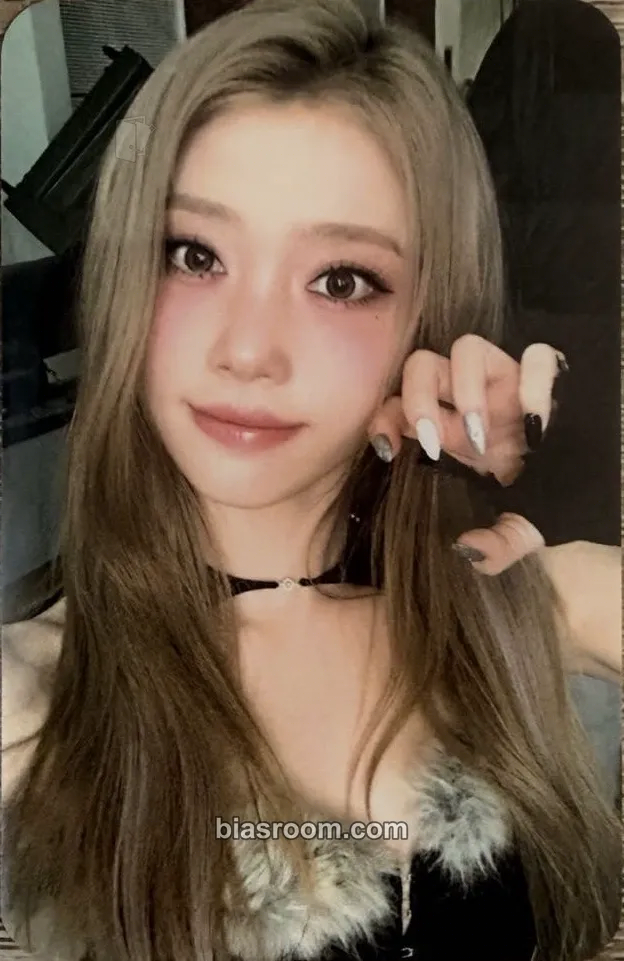 Xiaoting Crack Code Photocard - Kep1er - Kep1er K-pop photocard