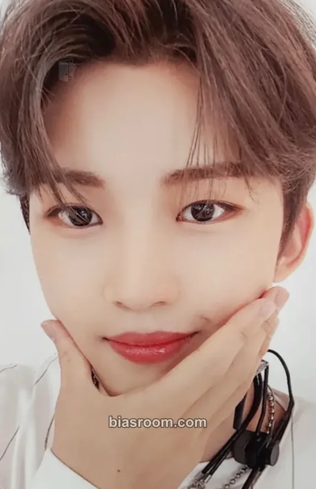 Dohyun LUN8 Continue? K-pop photocard