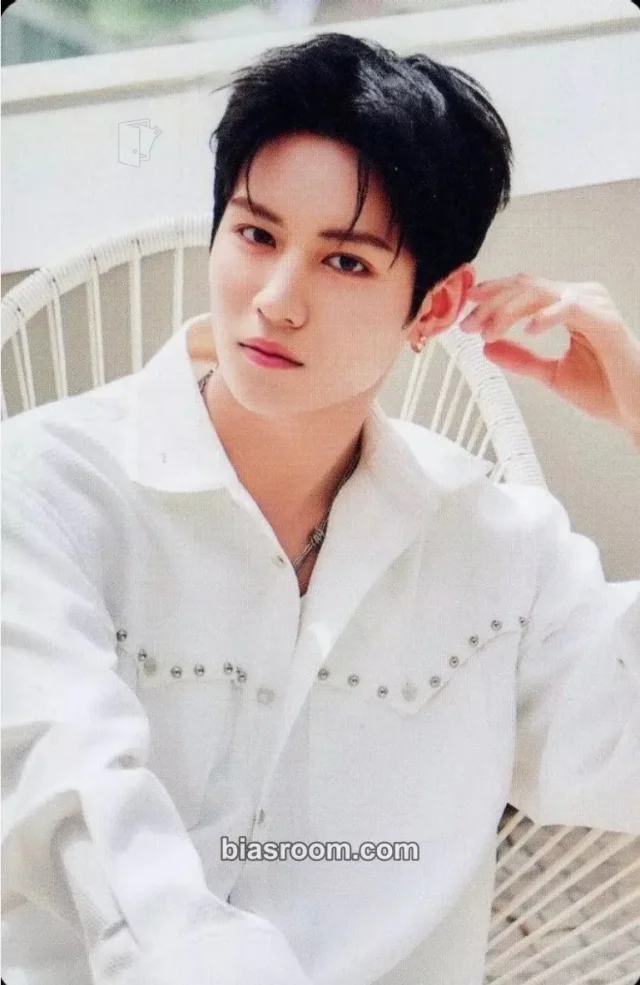 LUN8 - Ian - Evergreen  Album album photocard limited edition B version