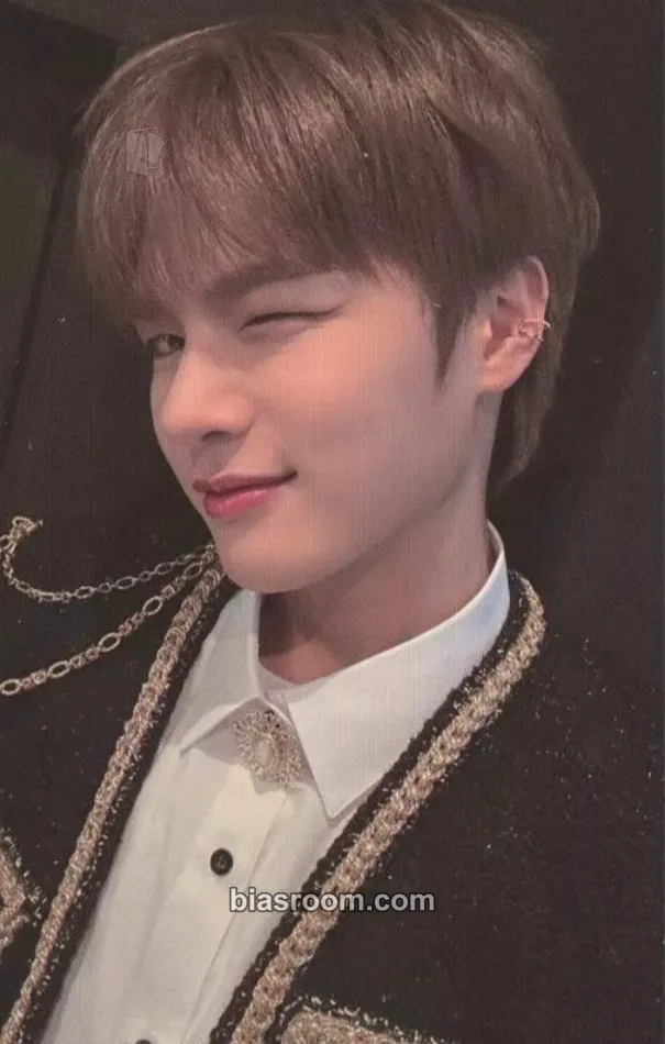 Ji Eunho BUFF Photocard - LUN8 - LUN8 K-pop photocard