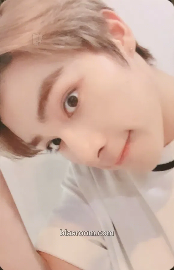 Xiaojun Awaken The World Photocard - WayV - WayV K-pop photocard