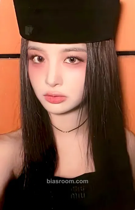 Sullyoon Blue Valentine Photocard - NMIXX - NMIXX K-pop photocard