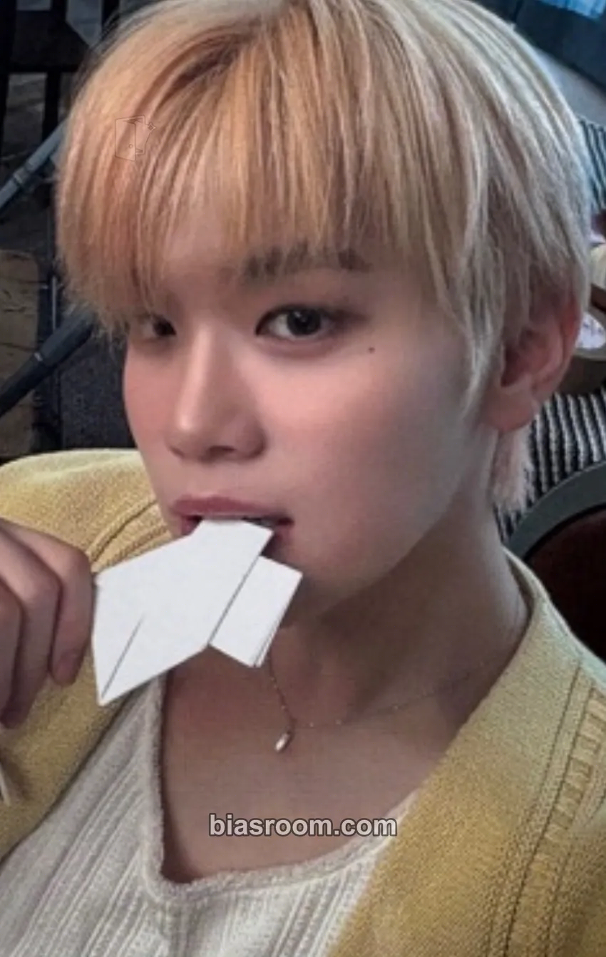 Taerae Cinema Paradise Photocard - ZEROBASEONE - ZEROBASEONE K-pop photocard