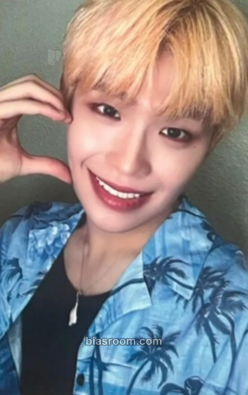 Taerae Cinema Paradise Photocard - ZEROBASEONE - ZEROBASEONE K-pop photocard