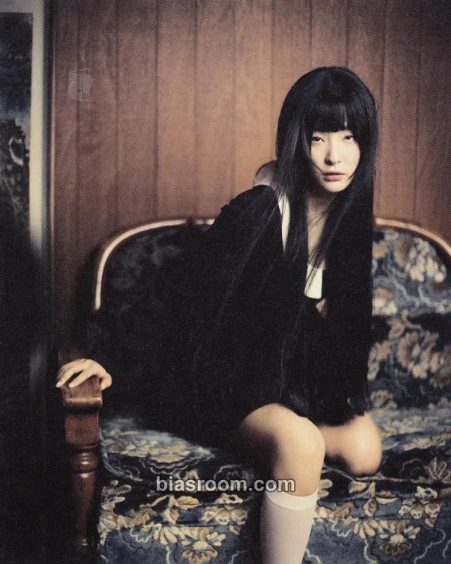 Red Velvet - Seulgi - Chill Kill Album postcard album inclusion limited edition bag version