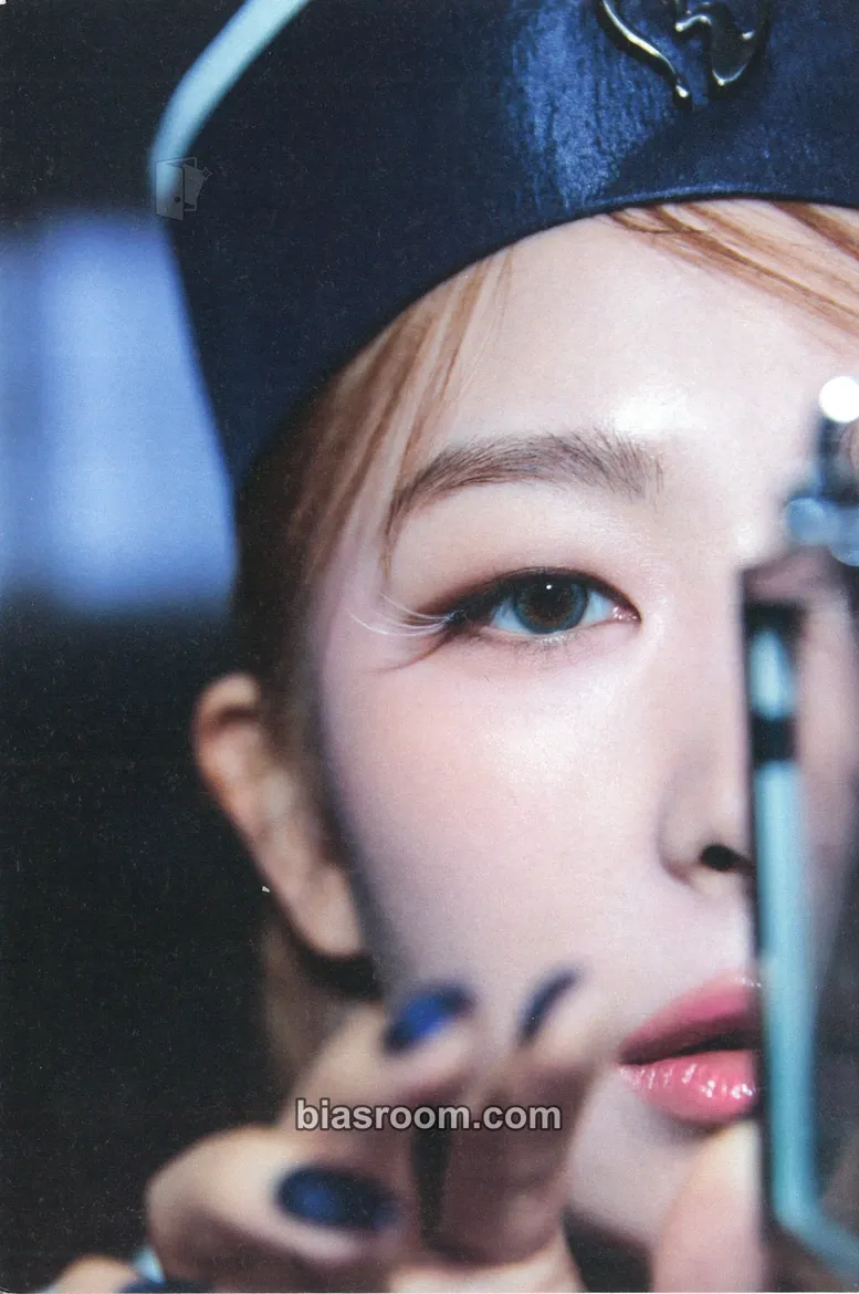 Seulgi Cosmic Photocard - Red Velvet - Red Velvet K-pop photocard