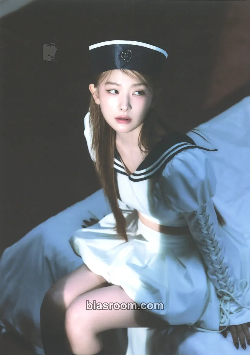 Seulgi Cosmic Photocard - Red Velvet - Red Velvet K-pop photocard