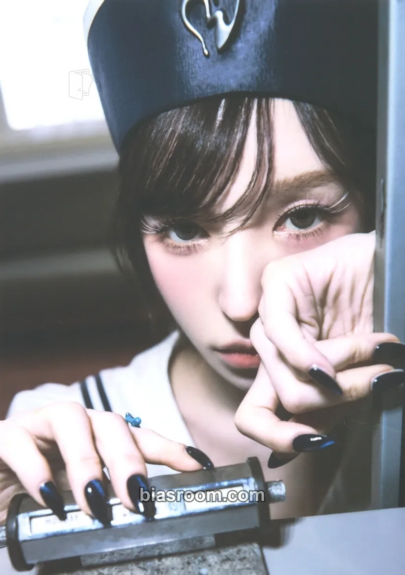 Wendy Cosmic Photocard - Red Velvet - Red Velvet K-pop photocard