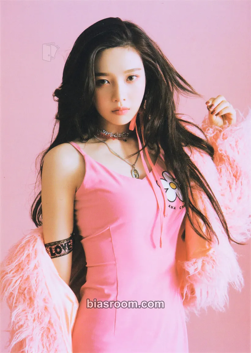 Joy The Perfect Red Velvet Photocard - Red Velvet - Red Velvet K-pop photocard