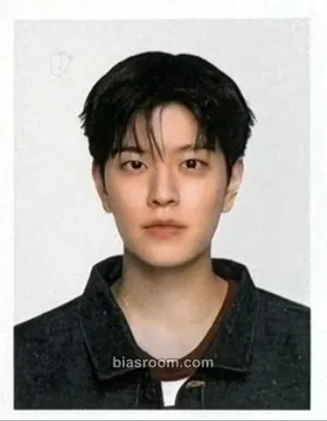 Stray Kids - Seungmin - PEPERO X Stray Kids Other id photo miniso brand collaboration